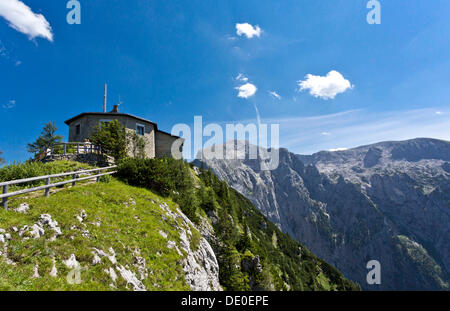 Kehlsteinhaus, known as Eagle's Nest, in front of Hoher Goell Mountain, 2522 m, Berchtesgadener Land, Bavaria Stock Photo