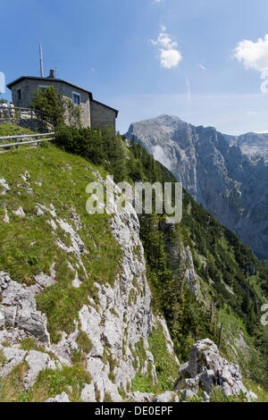Kehlsteinhaus, known as Eagle's Nest, in front of Hoher Goell Mountain, 2522 m, Berchtesgadener Land, Bavaria Stock Photo