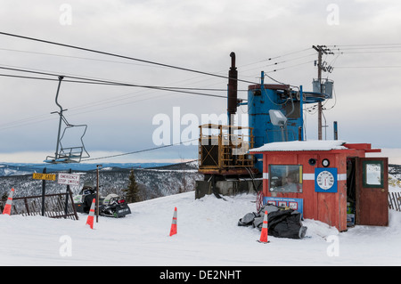 North America's northernmost chairlift, Mount Aurora Skiland ski area, Fairbanks, Alaska. Stock Photo