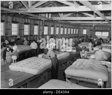 Newberry County, South Carolina. Typical scene at the Newberry County Mattress Project Center. 4,64 . . . 522684 Stock Photo