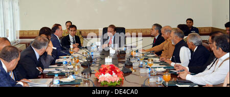 ISLAMABAD/ PAKISTAN .  11 setp   2013   Handout image by PID   prime minister muhammad nawaz sharif metting turkish minister of environment  and urbanization erdoogan bayratar at the prime minister office in islamabad    (Photo by PID/Deanpictures/Alamy Live News Stock Photo