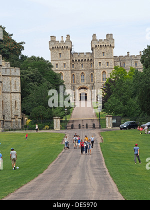 Windsor castle entrance viewed from Long Walk Stock Photo