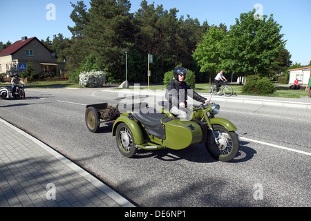 Pairs - root ganglia, Germany, a Dnepr K -750 team on the road Stock Photo