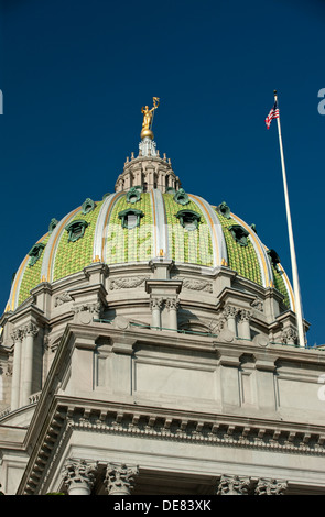 DOME STATE CAPITOL BUILDING(©JOSEPH MILLER HUSTON 1906) HARRISBURG PENNSYLVANIA USA Stock Photo