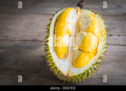 Jaune Durian Thai Tropical Malodorant Aliments Isolés Image stock