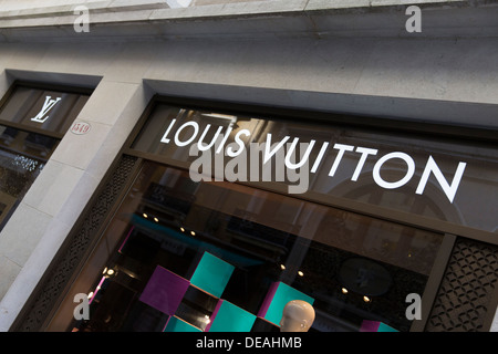 LOUIS VUITTON STORE FRONT, VENICE, ITALY Stock Photo - Alamy