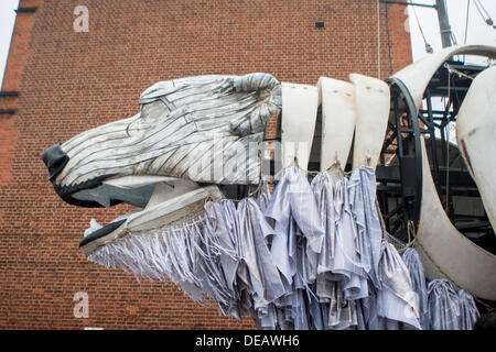 London, UK. 15 September 2013. Greenpeace take world's largest polar bear puppet, Aurora, in parade to Shell Oil's London HQ.  Credit:  martyn wheatley/Alamy Live News Stock Photo