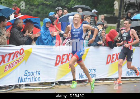 London, UK. 15th Sep, 2013. Pruhealth triathalon Hyde Park London 15/09/2013 Credit:  JOHNNY ARMSTEAD/Alamy Live News Stock Photo