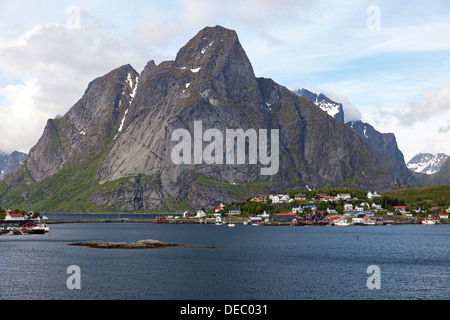Fishing village of Reine, Reine, Moskenesøy, Lofoten, Nordland, Norway Stock Photo