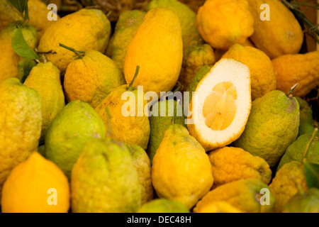 Sicilian lemons on sale Stock Photo - Alamy