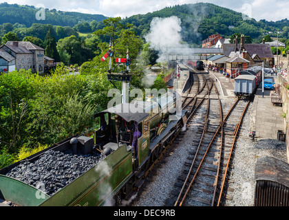 Engine 7822 'Foxcote Manor' steam locomotive at Llangollen railway station, Llangollen, Denbighshire, Wales, UK Stock Photo