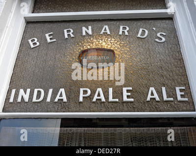 Bernards India Pale Ale sign at the Oxford Bar is a public house situated on Young Street, in the New Town of Edinburgh Stock Photo