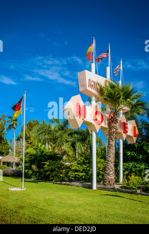 Historic Mid Century Modern style Motel, with lush Florida vegatation and signage, designed by Victor A. Lundy, Warm Mineral Springs, FL Stock Photo