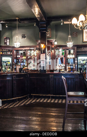 Traditional English pub interior Stock Photo: 64398627 - Alamy