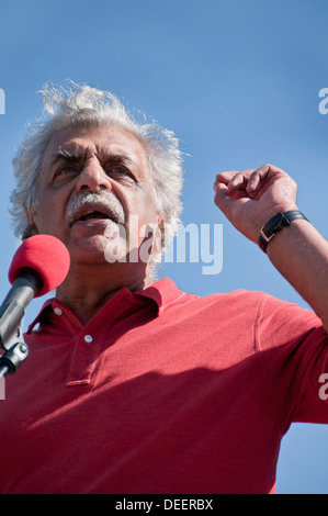 Taraq Ali speaking in Trafalgar Square at  'Don't Attack Syria' demonstration September 2013 Stock Photo