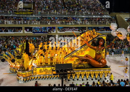 Rio de Janeiro, Brazil. Samba dancers during the carnival parade; woman