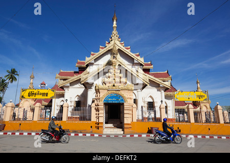 Maha Myatmuni Temple, Kengtung, Shan State, Myanmar (Burma), Asia Stock Photo