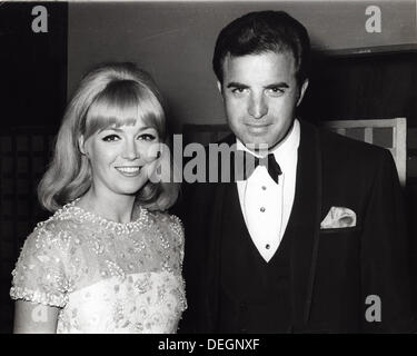 VINCE EDWARDS Linda Foster.(Credit Image: © Gilloon/Globe Photos ...