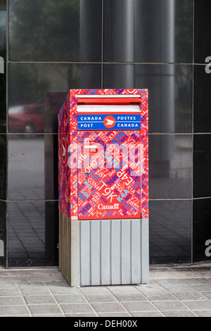 Mail box with Canadian postal codes on Toronto street Stock Photo: 43277683 - Alamy