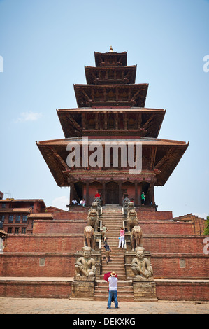 Temple of Nyayapola in Bhaktapur City (or Khwopa or Bhadgaon), one of the tallest pagodas in Nepal, Kathmandu valley Stock Photo