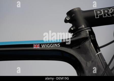 Sidmouth to Haytor, Devon, UK. 20th September 2013. Sir Bradley Wiggins bike.Friday 20 September 2013 Tour of Britain Stage 6 Sidmouth to Haytor Dartmoor Devon UK Credit:  Anthony Collins/Alamy Live News Stock Photo