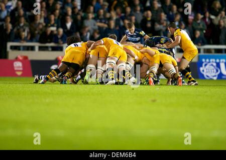 Salford, UK. 20th Sep, 2013. Wasps pack during the Aviva Premiership game between Sale Sharks and London Wasps from the AJ Bell Stadium. Credit:  Action Plus Sports/Alamy Live News Stock Photo