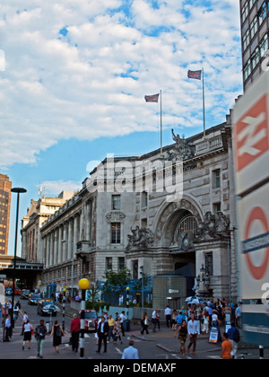 Entrance to Waterloo Railway Station, York Road, London, England United Kingdom Stock Photo