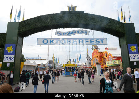 Munich, Germany. 21st Sep, 2013. The entrance to the festival ground of the Oktoberfest is pictured in Munich, Germany, 21 September 2013. The Oktoberfest is held between 21 September and 06 October 2013. Photo: FELIX HOERHAGER/dpa/Alamy Live News Stock Photo
