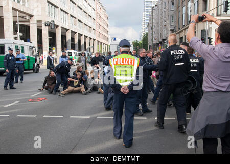 Berlin, Germany. 21st Sept 2013. March for Life is an annual Demonstration against abortion. Counter protesters try to block the street. Stock Photo