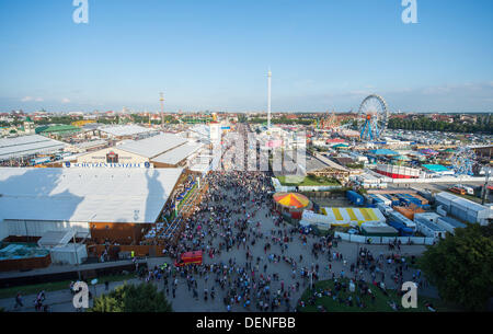 Munich, Germany. 21st Sep, 2013. A view of the 180th Oktoberfest is pictured in Munich, Germany, 21 Septmebr 2013. The Oktoberfest is held from 21 September to 06 October 2013. Photo: MARC MUELLER Stock Photo