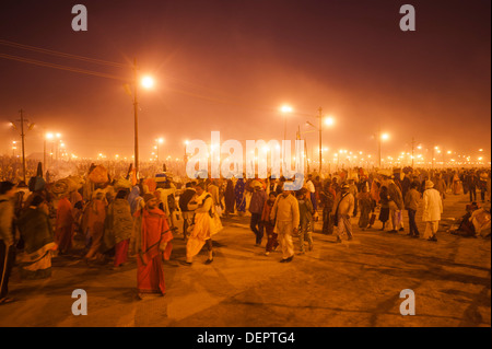 Crowd of pilgrims at Maha Kumbh, Allahabad, Uttar Pradesh, India Stock Photo