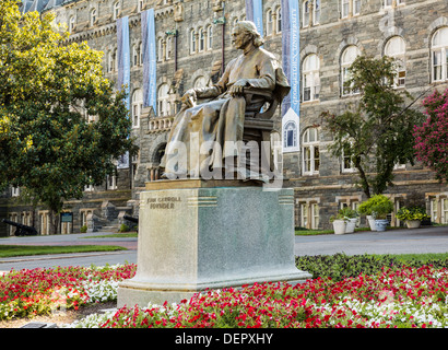 Statue of John Carroll in front of Healy Hall, Georgetown University in Washington DC. Stock Photo