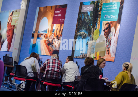 Newly re designed Thomson Holidays Superstore Serpentine Green PE7 8BE. British Land PLC owned retail park. Stock Photo