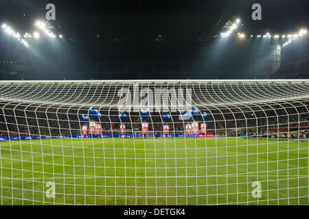 General view, SEPTEMBER 22, 2013 - Football / Soccer : Italian 'Serie A' match between AC Milan 1-2 Napoli at Giuseppe Meazza Stadium in Milan, Italy, © Enrico Calderoni/AFLO SPORT/Alamy Live News Stock Photo