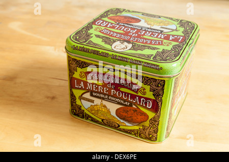 Tin of La Mere Poulard chocolate biscuits Stock Photo