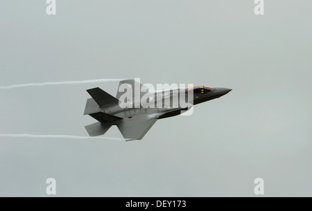 The first F-35A Lightning II Joint Strike Fighter ever to land at Hill Air Force Base, Utah, arrives here the afternoon of Sept. 13. The multirole, fifth-generation fighter arrived from the 422nd Test and Evaluation Squadron, Nellis AFB, Nev., and is sche Stock Photo