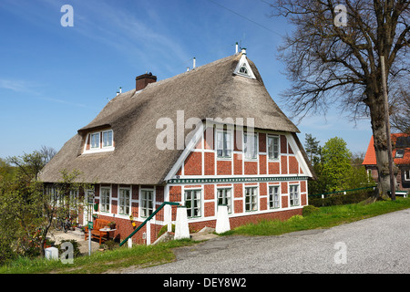 Half-timbered house in old narrow nurse, Hamburg, Germany, Europe, Fachwerkhaus in Altengamme, Deutschland, Europa Stock Photo