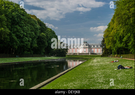 Schloss Benrath Palace and Park, Benrath, Düsseldorf, Rhineland, North Rhine-Westphalia, Germany Stock Photo