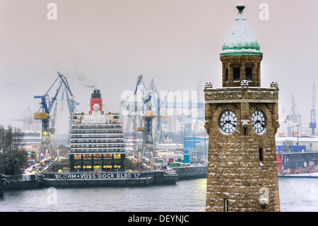 Queen Victoria cruise ship, Elbe 17 dry dock of Blohm and Voss in Hamburg Stock Photo