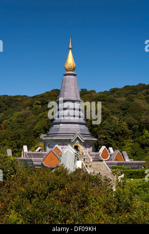 Phra Mahathat Naphamethinidon temple complex, Chedi of the Queen, Doi Inthanon National Park, Chiang Mai Province Stock Photo