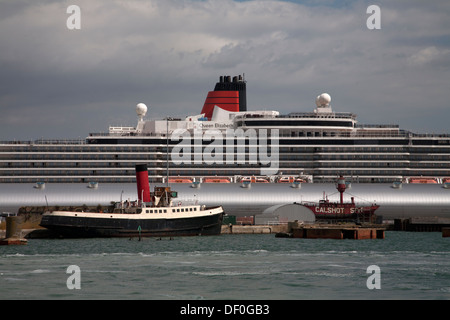 southampton water southampton docks hampshire england Stock Photo