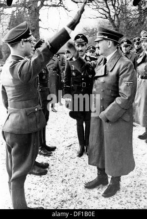 The image from the Nazi Propaganda! shows Adolf HItler during his visit to the fighter wind 26 'Schlageter' in early April 1941. Fotoarchiv für Zeitgeschichte Stock Photo