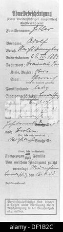 Adolf Hitler's registration cancellation in Braunschweig, Germany, with the address Hohetorwall 7 of the local NSDAP politician Ernst Emil Zörner, where he was registered as subtenant but never lived, of 16 September 1933. Fotoarchiv für Zeitgeschichte Stock Photo
