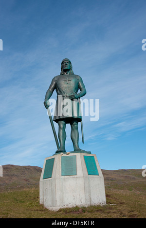 Greenland, Tunulliarfik (aka Erik's Fjord), Qassiarsuk.  Brattahlid, Erik the Red's Eastern Settlement. Leif Erikson statue. Stock Photo