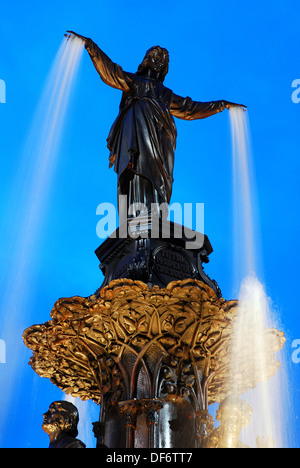 The Tyler Davidson Fountain in Fountain Square in Cincinnati, Ohio Stock Photo