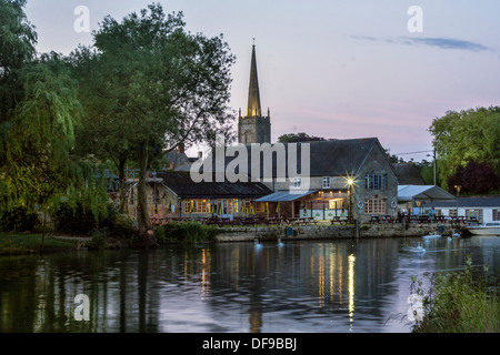 LECHLADE, GLOUCESTERSHIRE, UK - JULY 02, 2008:  View over the River Thames toward Lechade in evening light Stock Photo