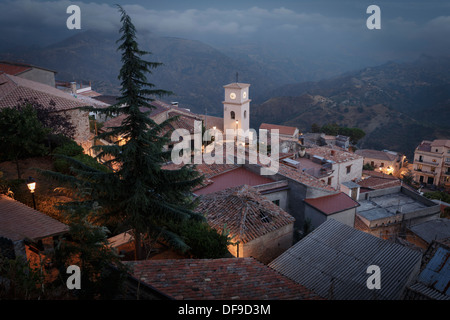 The hilltop village of Bova at dusk, Calabria Stock Photo