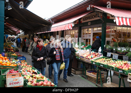 Visitors at outdoor market Naschmarkt, Vienna, Austria, Europe Stock Photo
