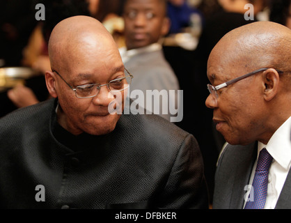 South African President Jacob Zuma speaks with SABC board chairperson Ben Ngubane during second Inkosi Matomela Memorial Stock Photo