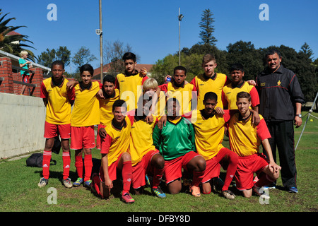 Under 15 Junior football player team with coach, Cape Town, Western Cape, South Africa Stock Photo